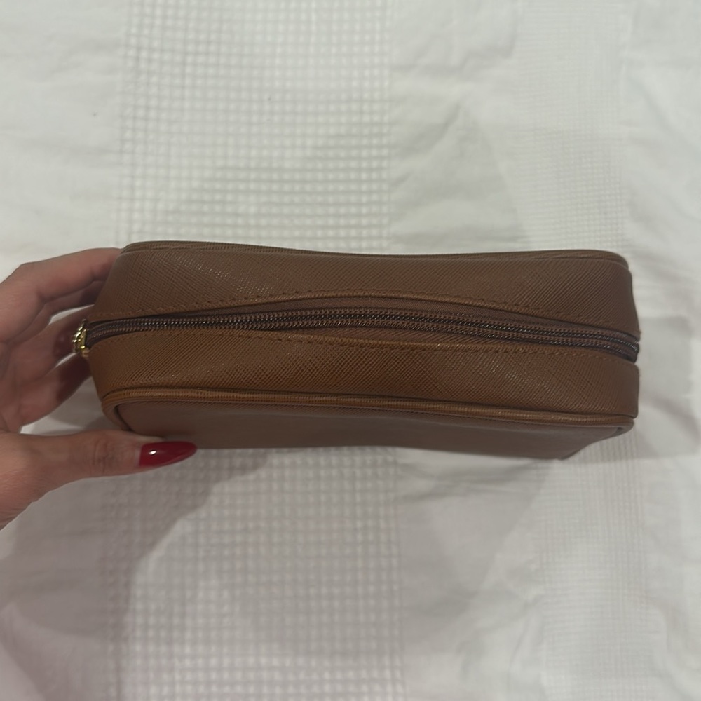 Michael Kors tan bag - Picture 2 of 7